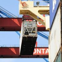 0320_0759 Detailbild eines Containers im Hamburger Hafen.  | 